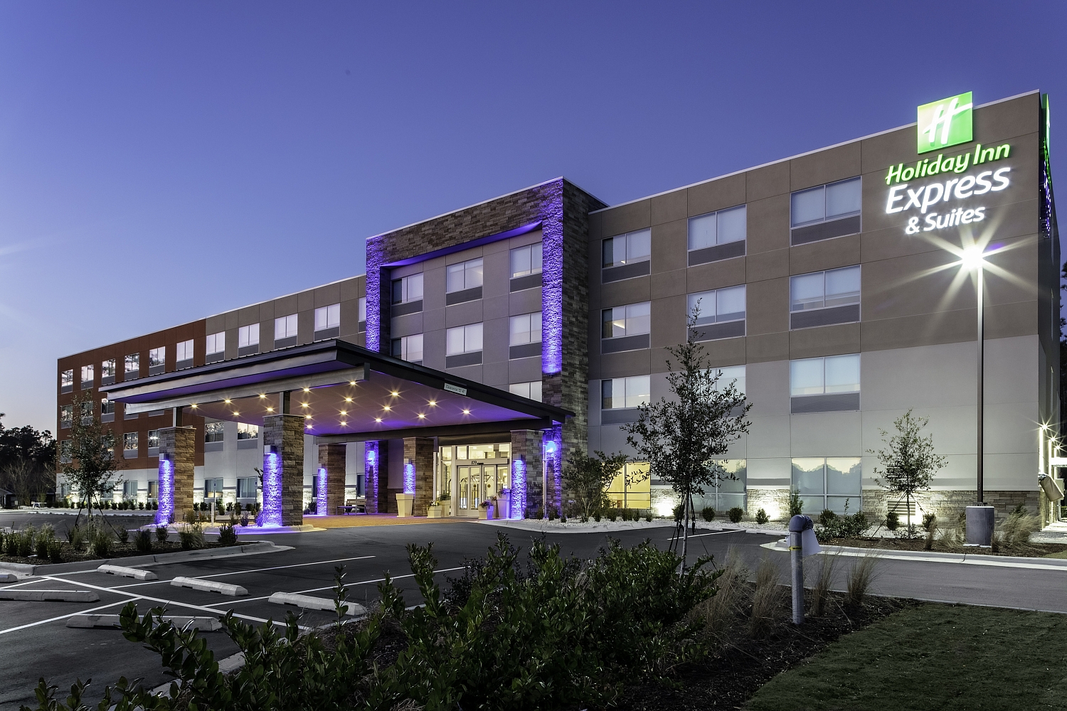 holiday-inn-express-wilmington-recent-work-hospitalityvmarketing